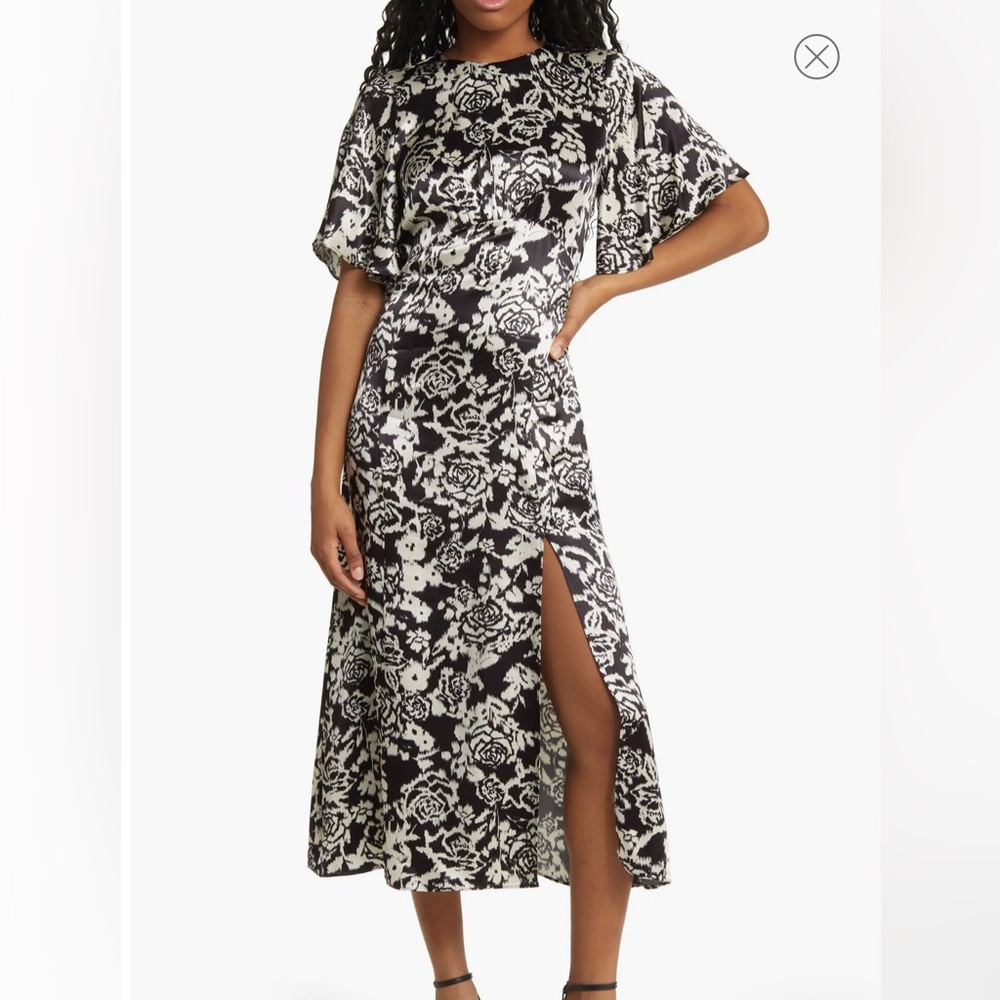 TopShop Flutter Short Sleeve Dress